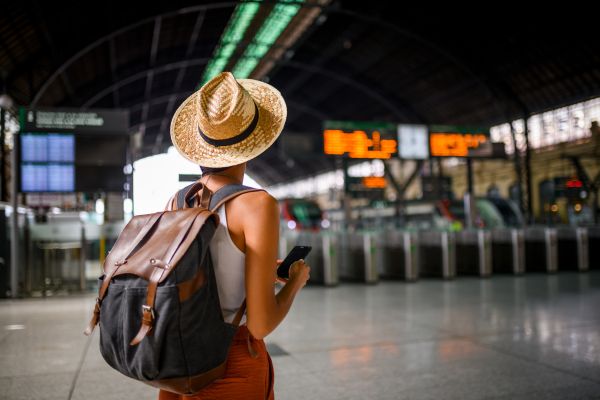 Solo female travel tips